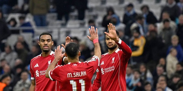 体坛联播｜拜仁提前锁定欧冠16强，利物浦迎连续13场不败